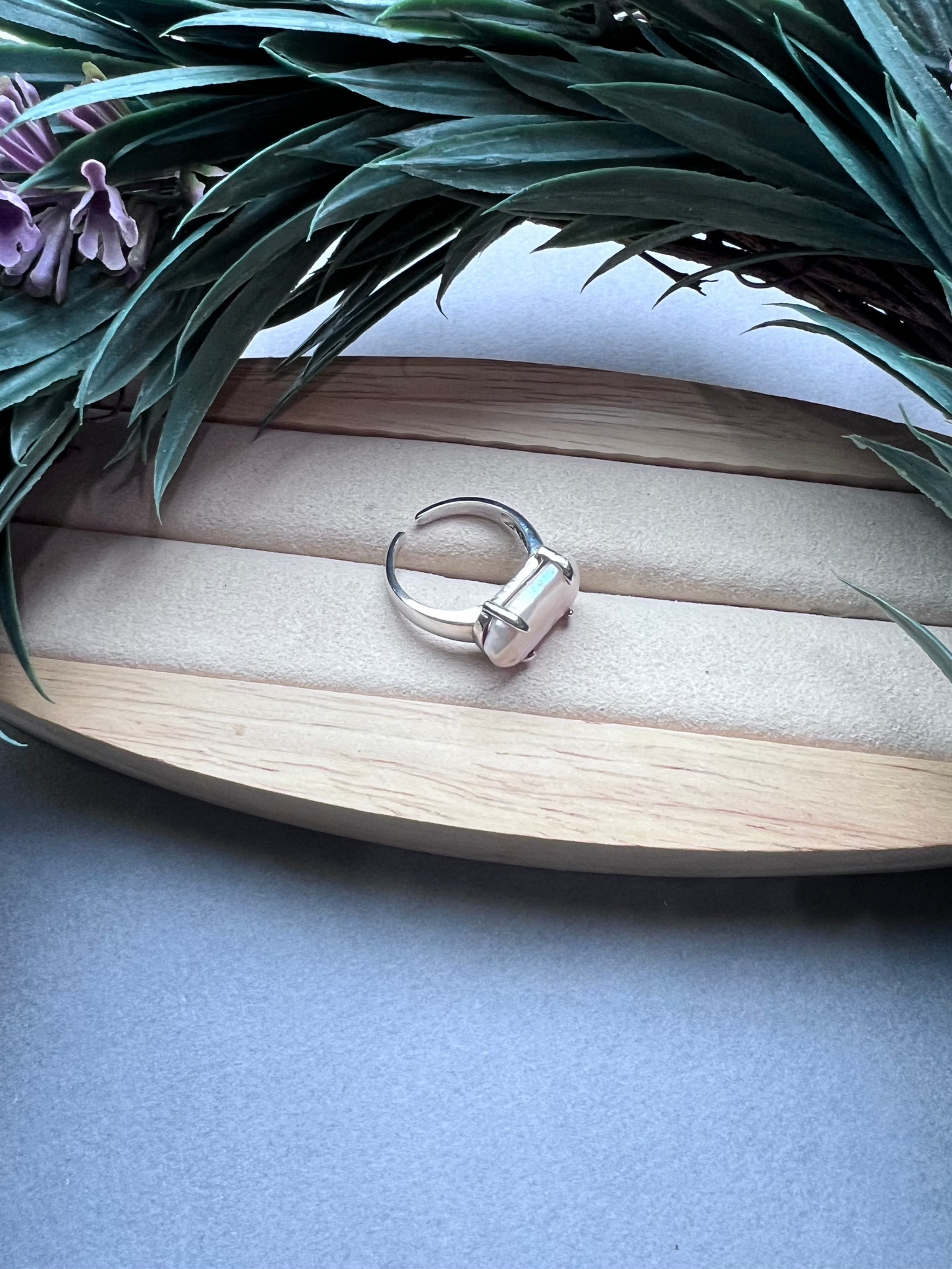 Ring mit Süßwasser-Barockperlen im Water Glow-Stil